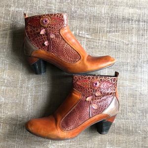 L’Artiste Spring Step Hand Painted Leather Boots